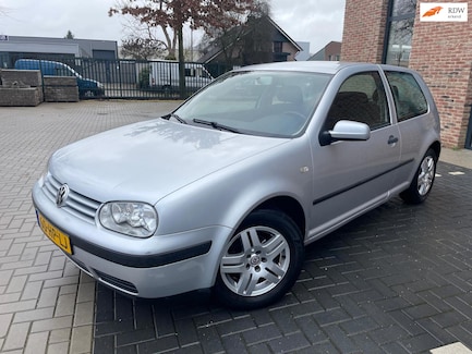 Volkswagen Golf 0