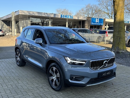 Volvo XC40 0