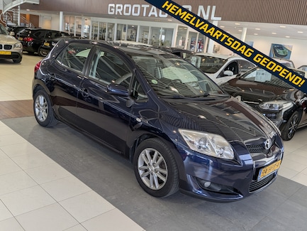 Toyota Auris 0
