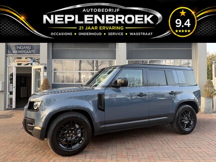 Land Rover Defender 0
