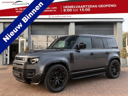 Land Rover Defender 0