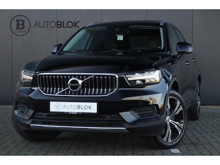 Volvo XC40 0