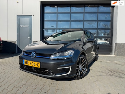 Volkswagen Golf 0