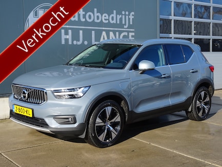 Volvo XC40 0