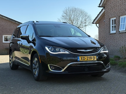 Chrysler Pacifica 0