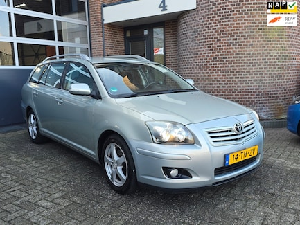 Toyota Avensis 0