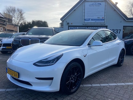 Tesla Model 3 0