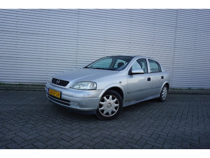 Opel Astra 0