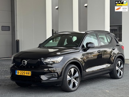 Volvo XC40 0