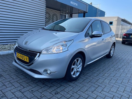 Peugeot 208 0