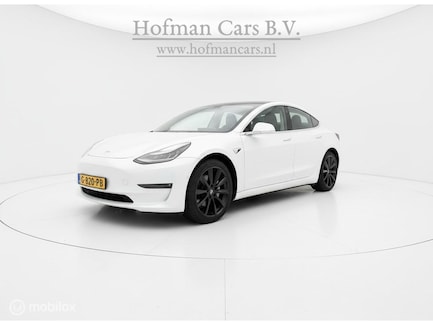 Tesla Model 3 0
