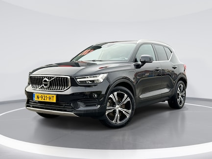 Volvo XC40 0