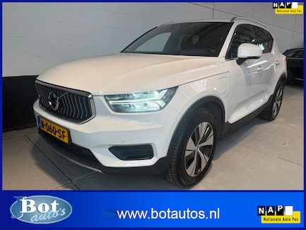 Volvo XC40 0