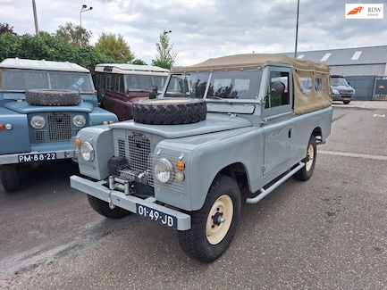 Land Rover 109 0