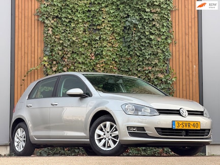 Volkswagen Golf 0
