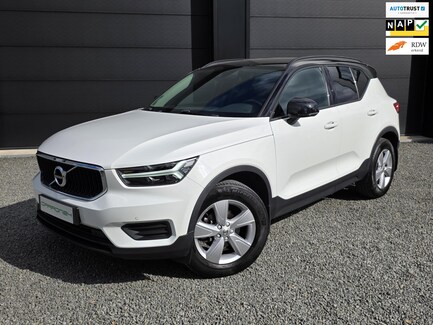 Volvo XC40 0
