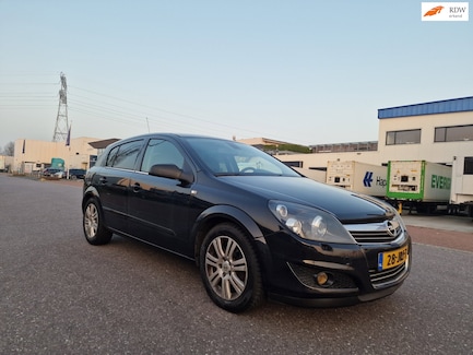 Opel Astra 0