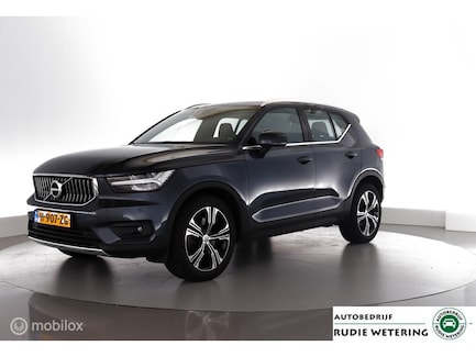 Volvo XC40 0