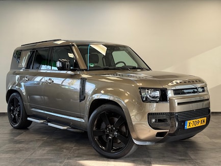 Land Rover Defender 0