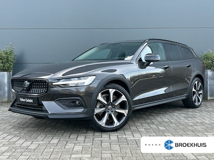 Volvo V60 Cross Country 0