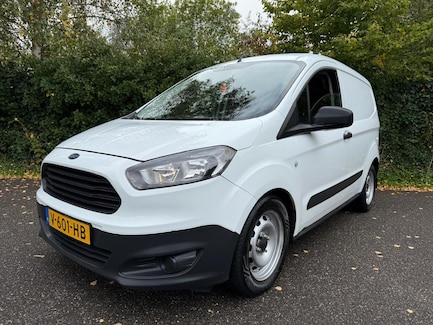 Ford Transit Courier 0