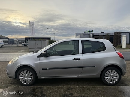 Renault Clio 0