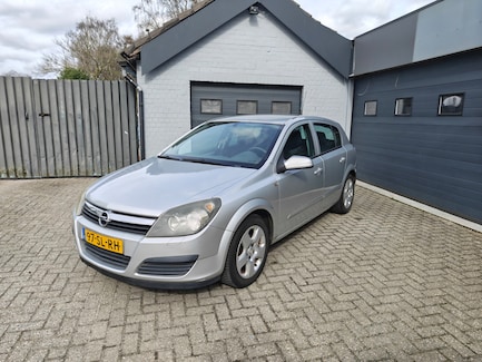 Opel Astra 0