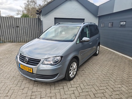 Volkswagen Touran 0
