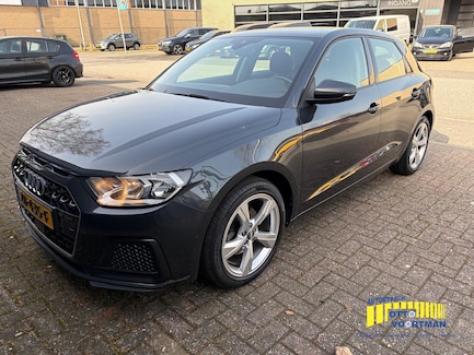 Audi A1 0