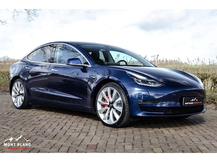 Tesla Model 3 0