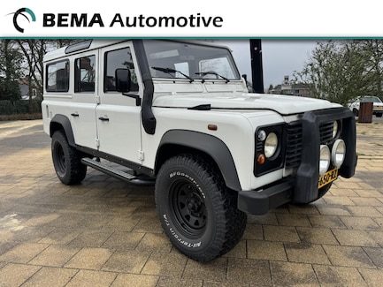 Land Rover Defender 0