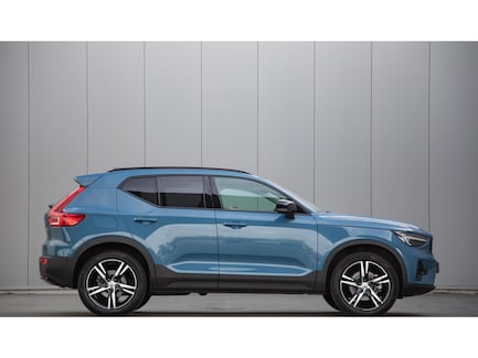 Volvo XC40 0