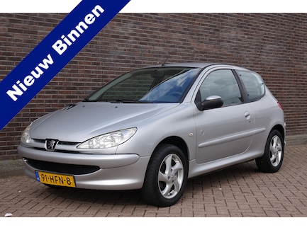 Peugeot 206 0