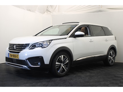 Peugeot 5008 0