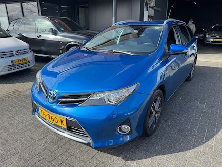 Toyota Auris 0