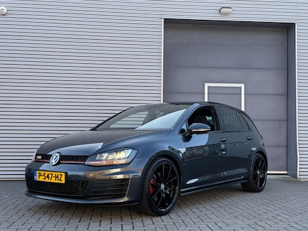 Volkswagen Golf 0