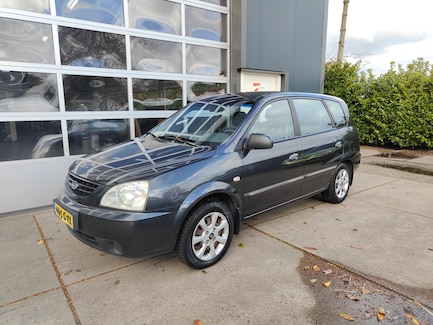 Kia Carens 0