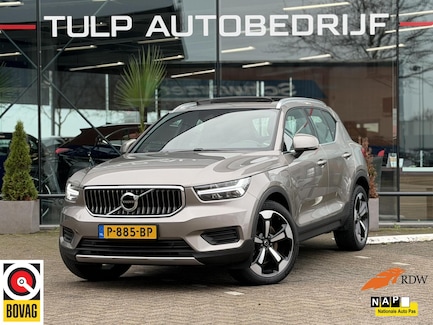 Volvo XC40 0