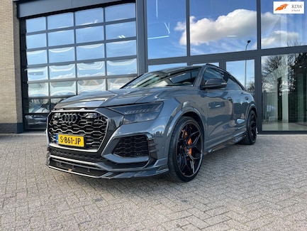 Audi RS Q8 0