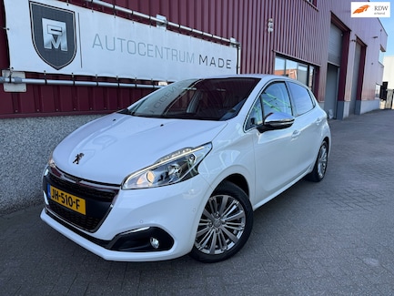 Peugeot 208 0