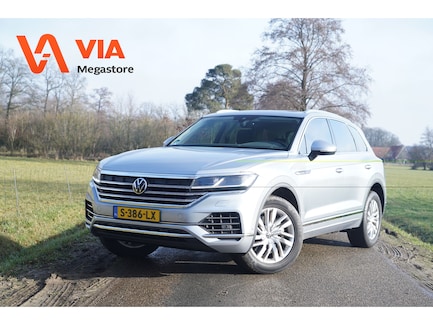 Volkswagen Touareg 0