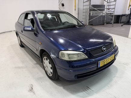 Opel Astra 0