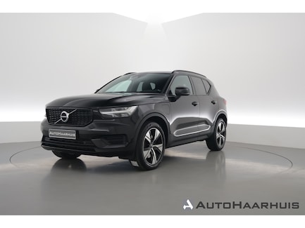 Volvo XC40 0