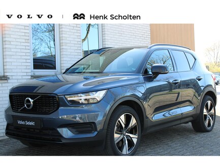 Volvo XC40 0