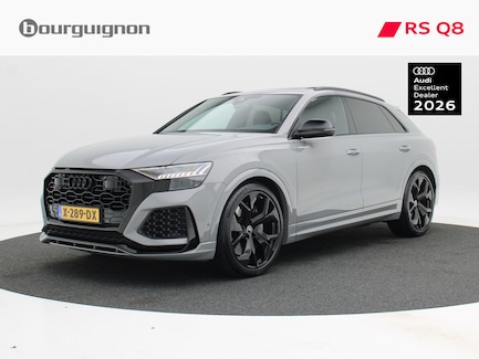 Audi RS Q8 0