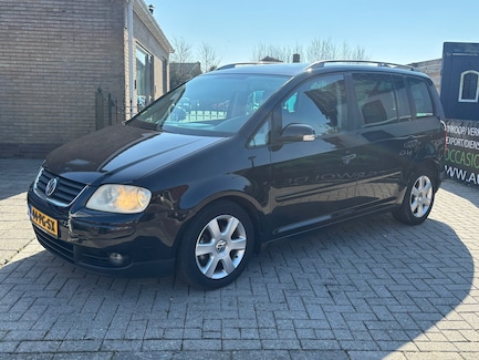 Volkswagen Touran 0