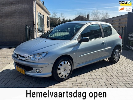 Peugeot 206 0