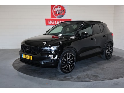 Volvo XC40 0