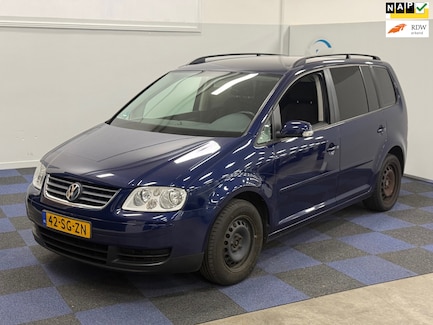 Volkswagen Touran 0