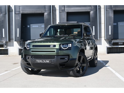 Land Rover Defender 0